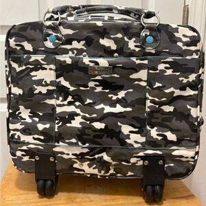 Urban Junket Rolling Luggage Bag